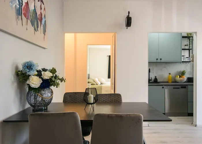 Luxury Hajdi شقة *