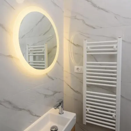 公寓 Luxury Hajdi *